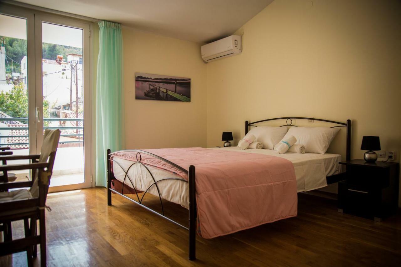 Aurora Family Loft Apartment นาฟปลิโอ ภายนอก รูปภาพ