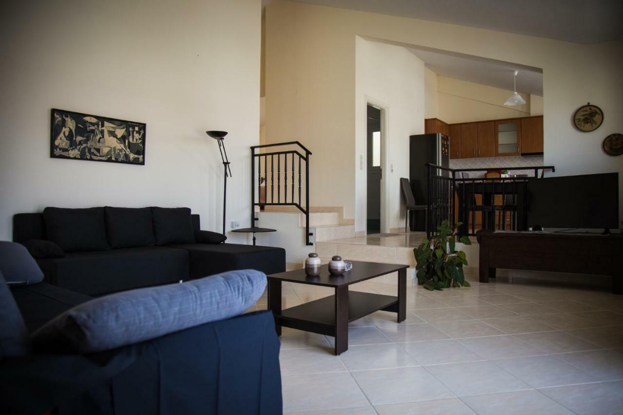 Aurora Family Loft Apartment นาฟปลิโอ ภายนอก รูปภาพ